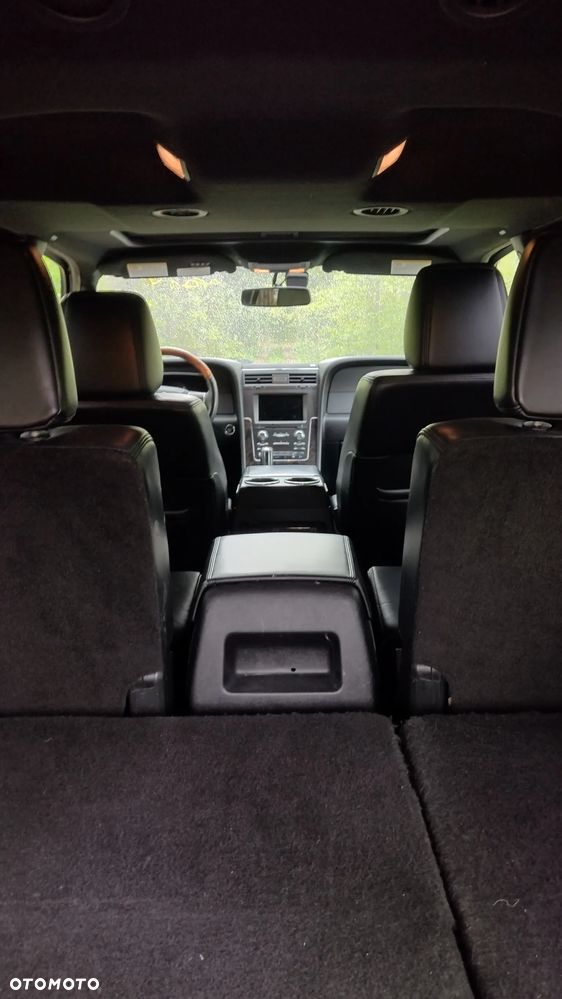 Lincoln Navigator - 7