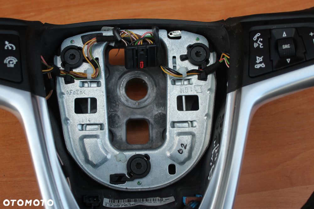 KIEROWNICA SKÓRA STEROWANIE OPEL ASTRA J PODGRZEWANA MULTIFUNKCJA 13387036 - 8