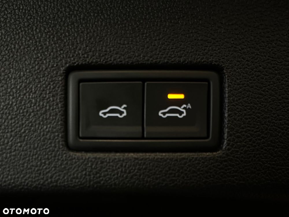 Volkswagen Touareg 3.0 V6 TDI 4Motion R-Line - 31