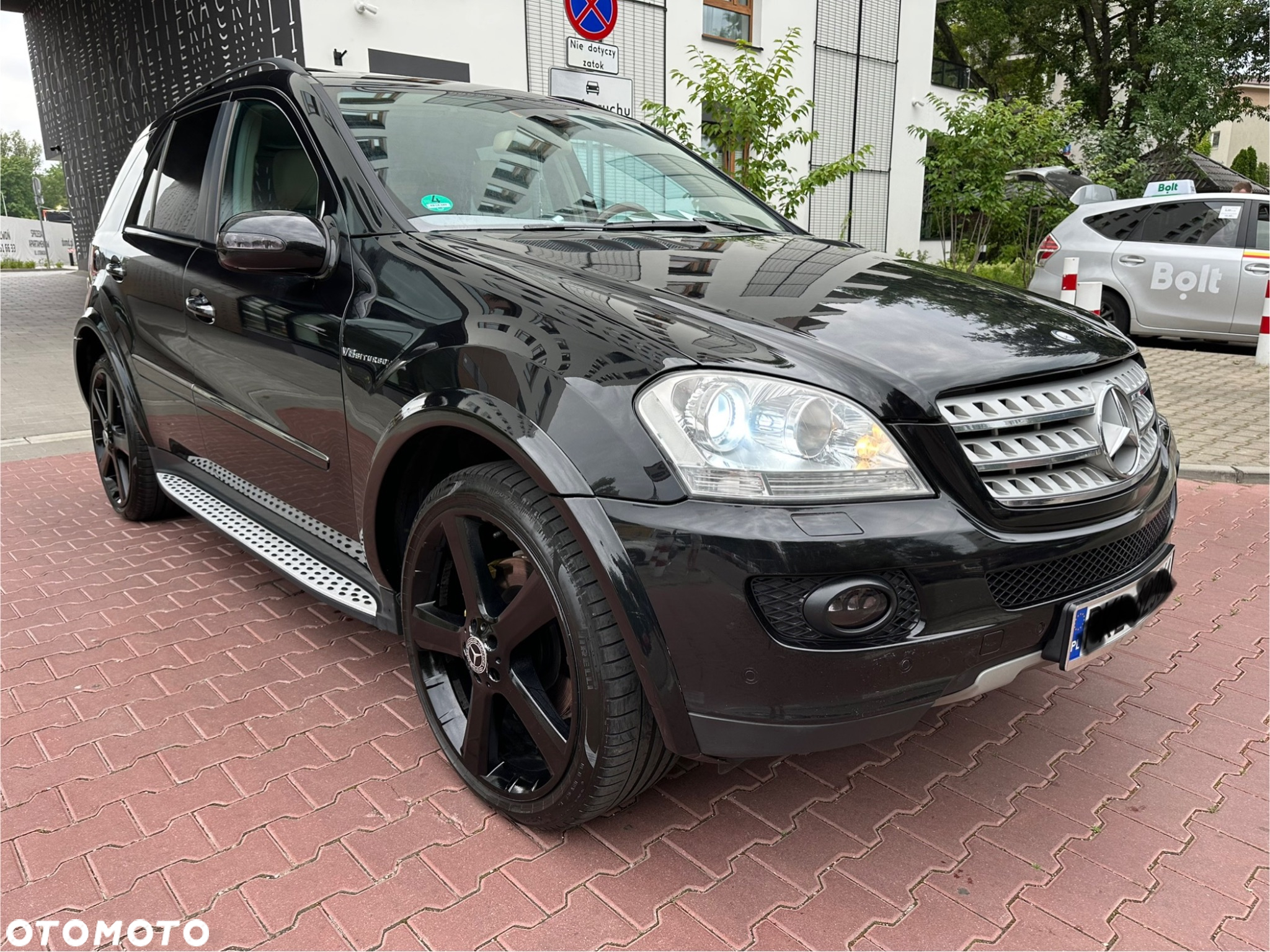 Mercedes-Benz ML - 8