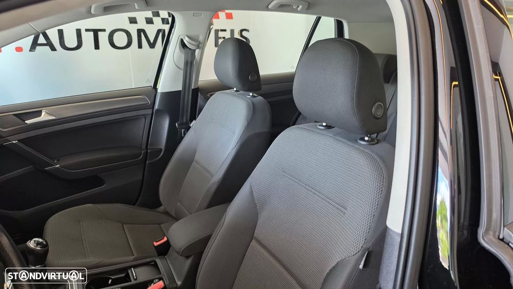 VW Golf 1.6 TDi Trendline BlueMotion - 35