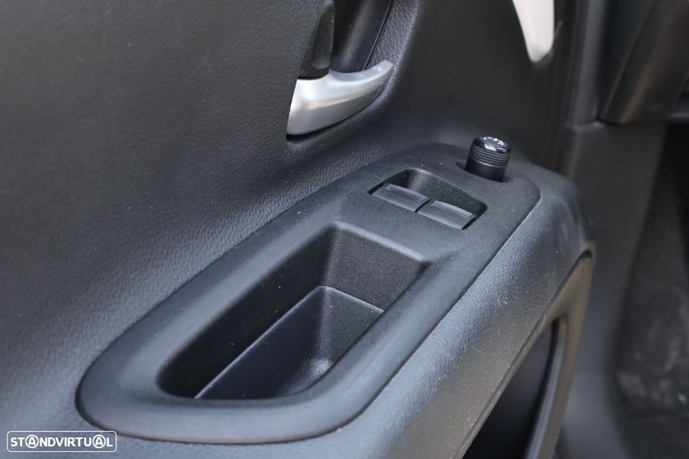 Toyota Aygo X 1.0 Pulse CVT - 16