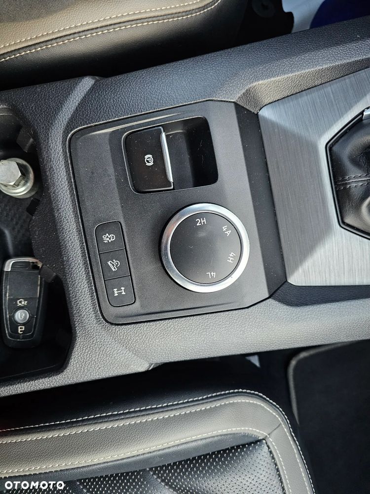 Volkswagen Amarok 3.0 V6 TDi 4MOTION Aventura - 25