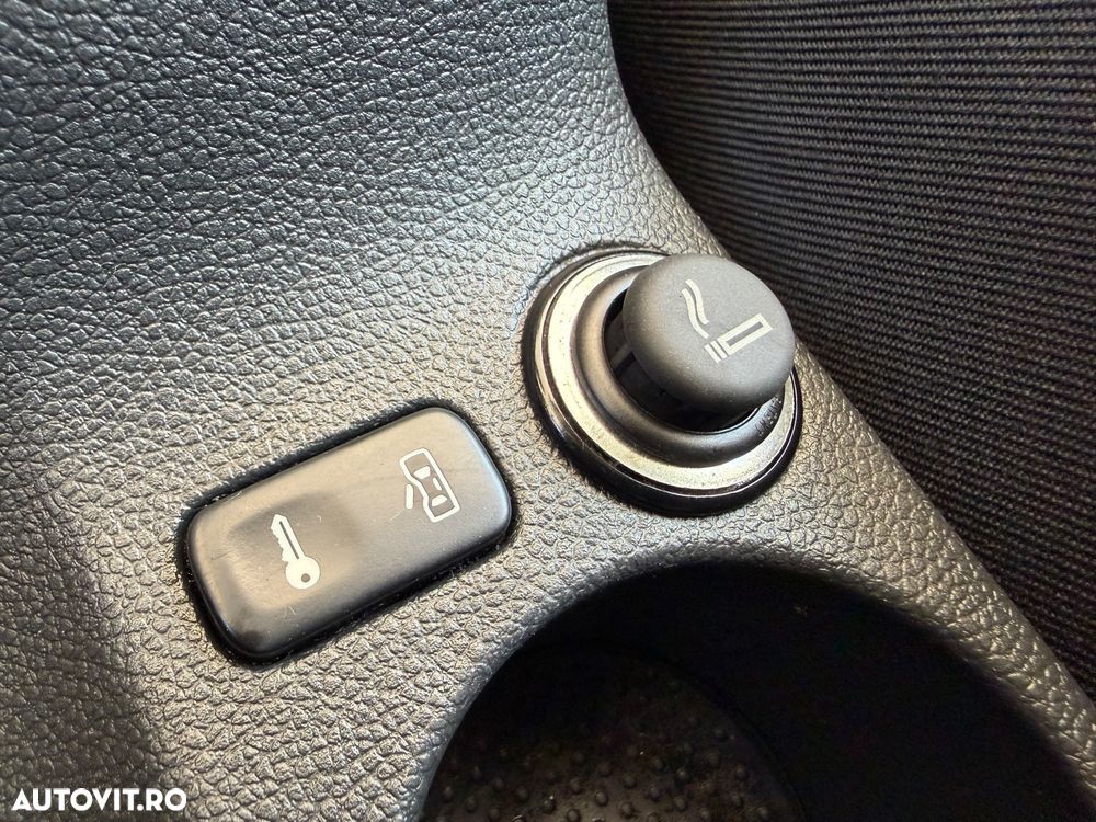 Skoda Octavia 1.6 TDI AMBITION - 37