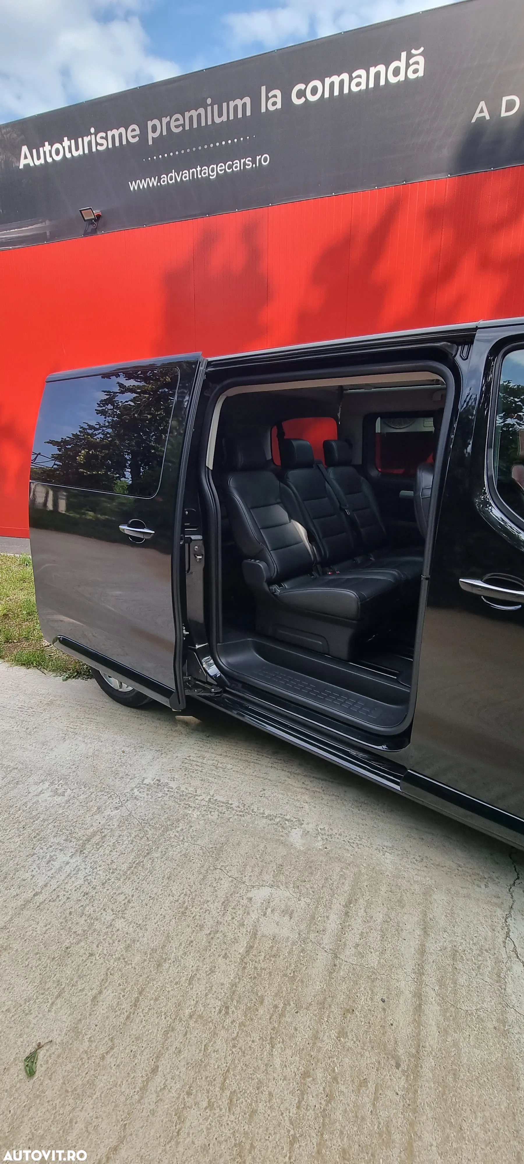 Peugeot Traveller - 9