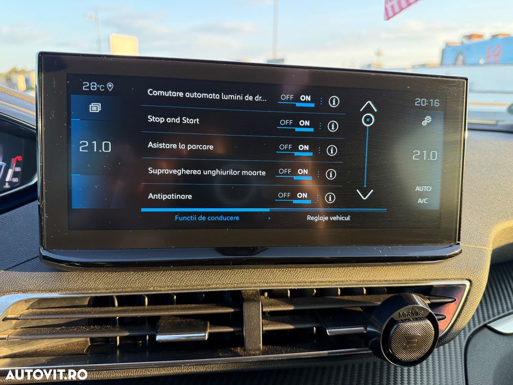 Peugeot 3008 1.5 BlueHDI 130 S&S EAT8 Allure - 11