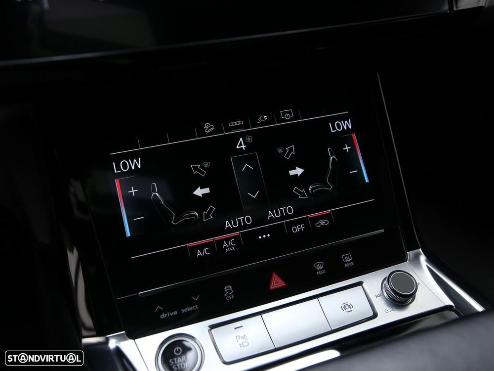 Audi e-tron 55 quattro S line - 32