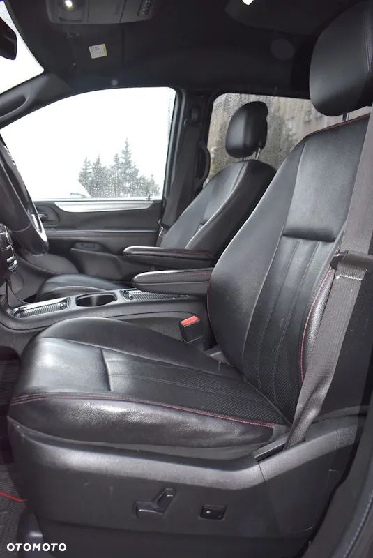 Dodge Grand Caravan 3.6 R/T - 18