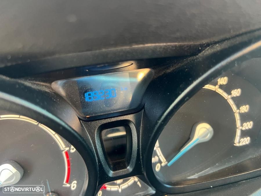 Ford Transite Courier 1.5 - 10