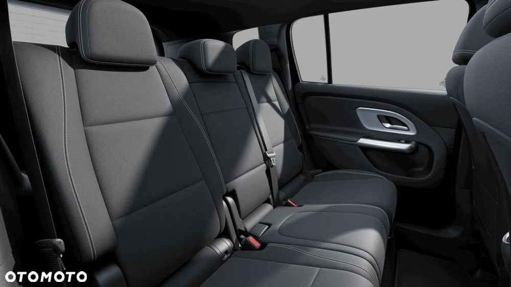 Mercedes-Benz GLB - 26