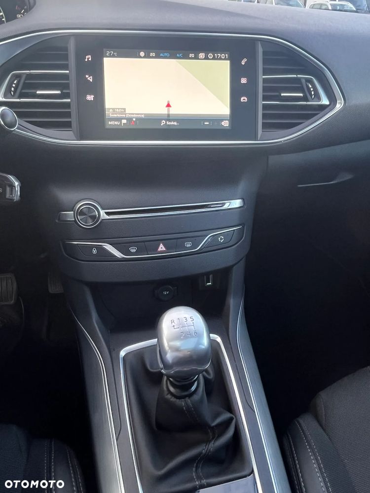 Peugeot 308 BlueHDi FAP 130 Stop & Start Allure Pack - 40