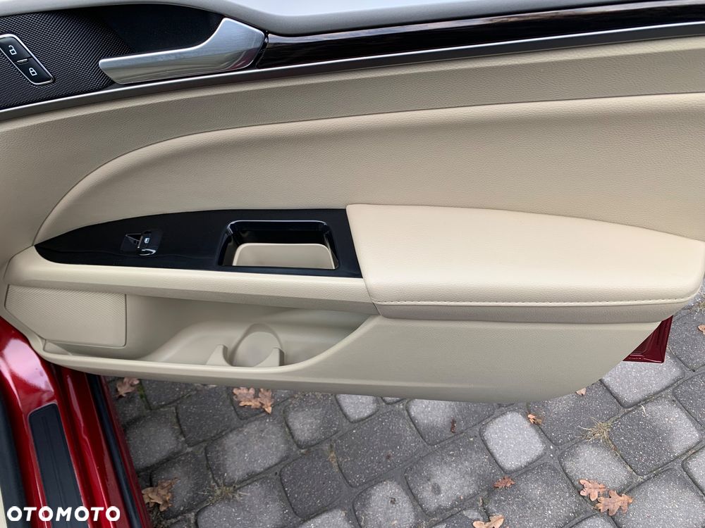 Ford Fusion - 6