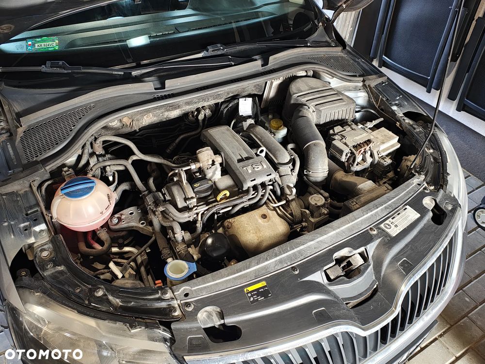 Skoda RAPID 1.2 TSI Ambition - 8