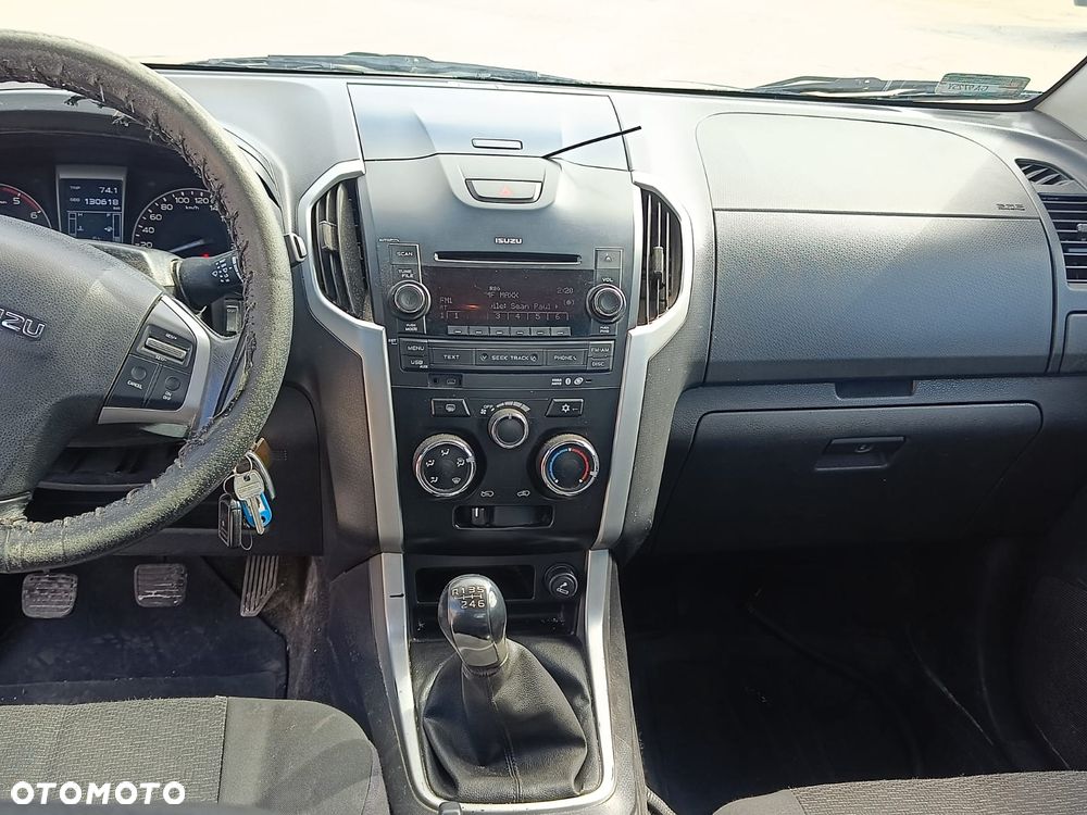 Isuzu D-Max 2.5 DC LS - 11