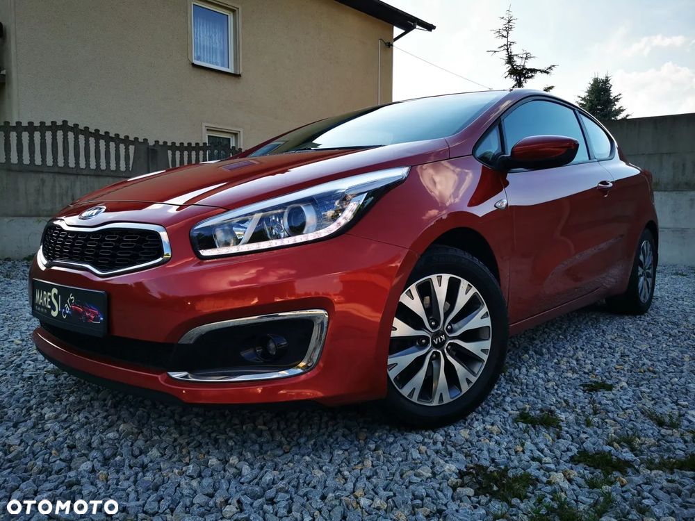 Kia ProCeed - 24