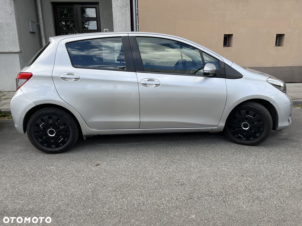 Toyota Yaris 1.33 Prestige - 3