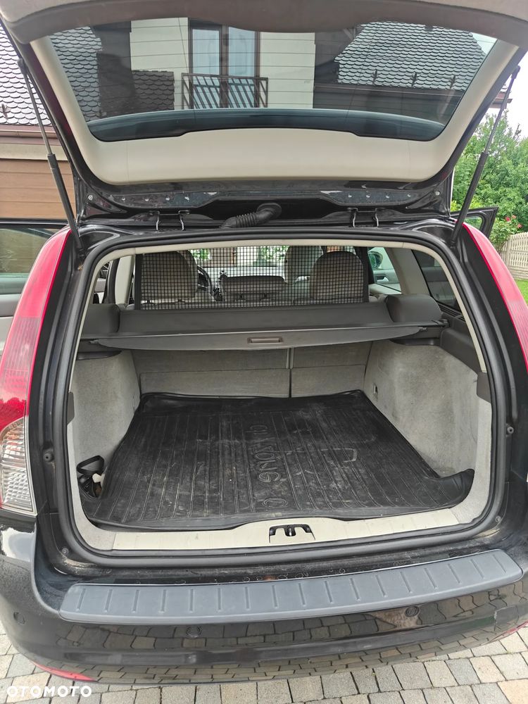 Volvo V50 1.8 - 13