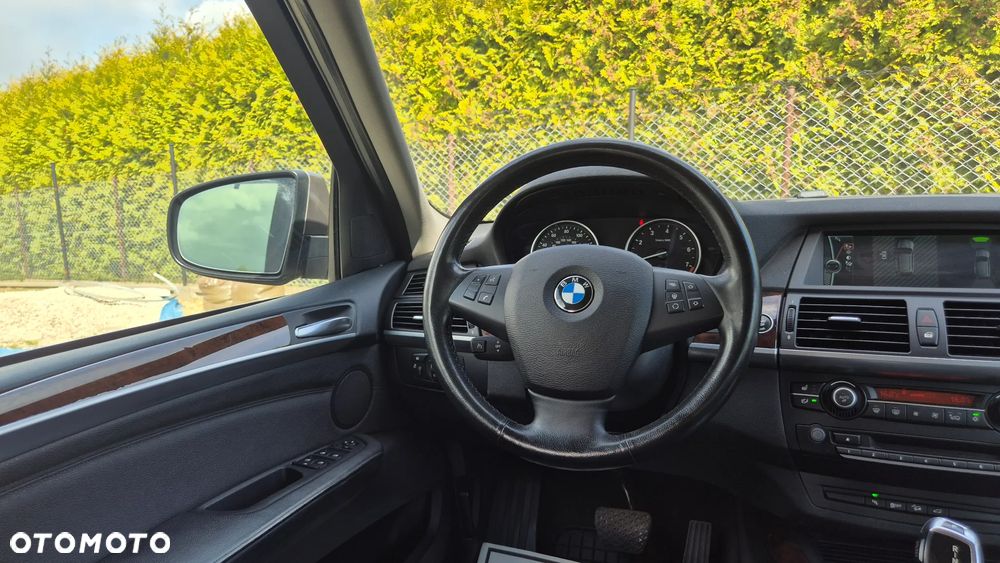 BMW X5 xDrive35i Edition Exclusive - 34