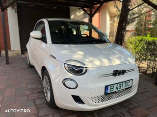 Fiat 500 500e Action