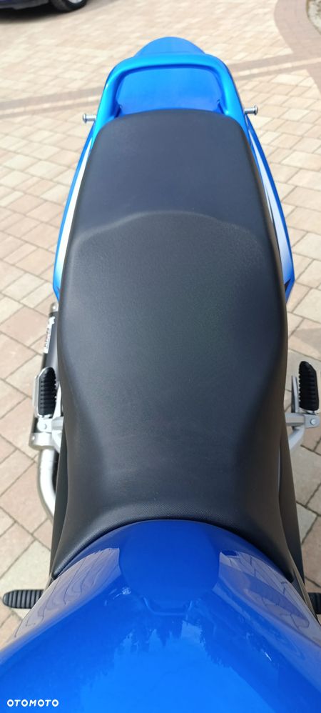 Suzuki GSX - 10
