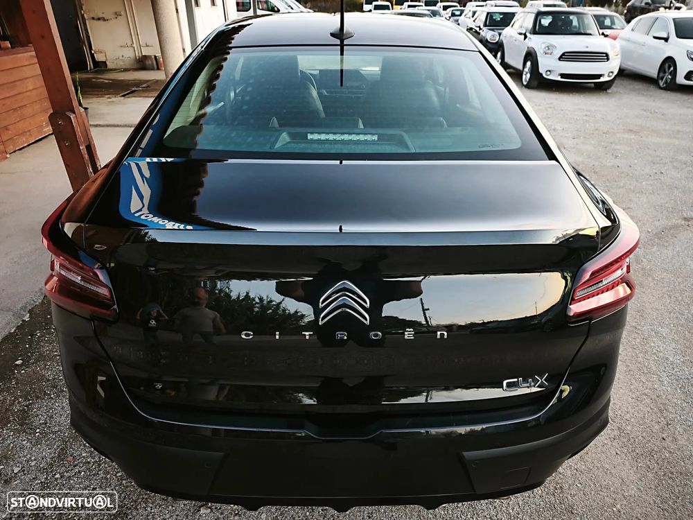 Citroën C4 X PureTech 130 Stop&Start EAT8 PLUS - 4