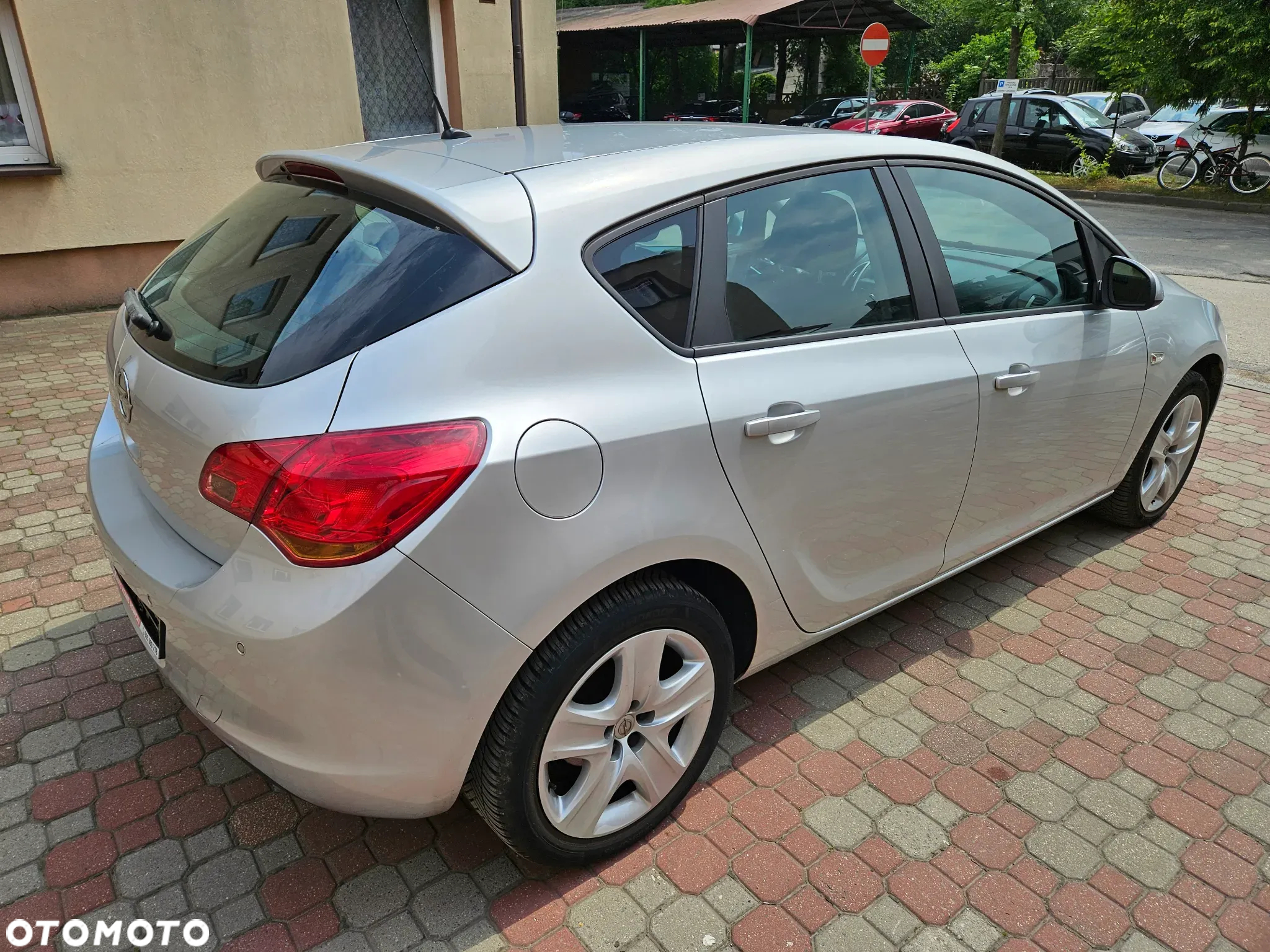 Opel Astra 1.4 Turbo Design Edition - 4