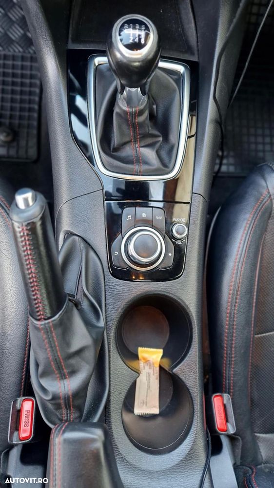 Mazda 3 - 6