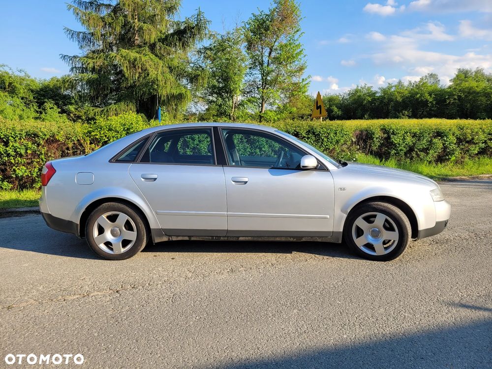Audi A4 Avant - 9