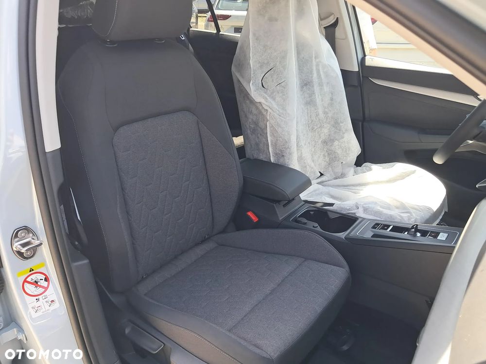 Volkswagen Golf VIII 1.5 eTSI EVO Life DSG - 13