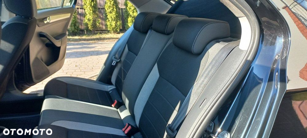 Skoda RAPID 1.0 TSI Ambition - 13