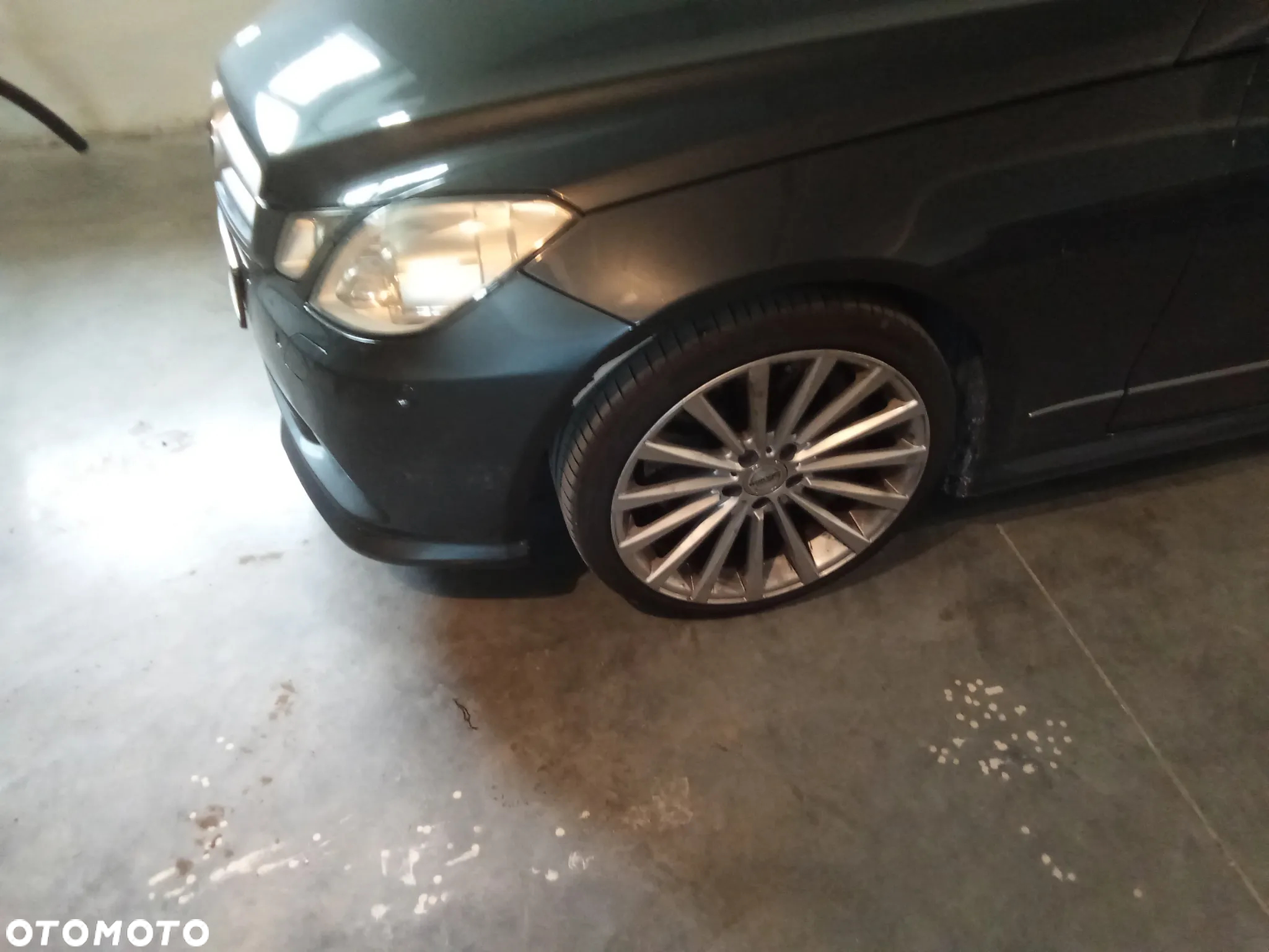 Mercedes-Benz Klasa E 500 Coupe BlueEFFICIENCY 7G-TRONIC Avantgarde - 3