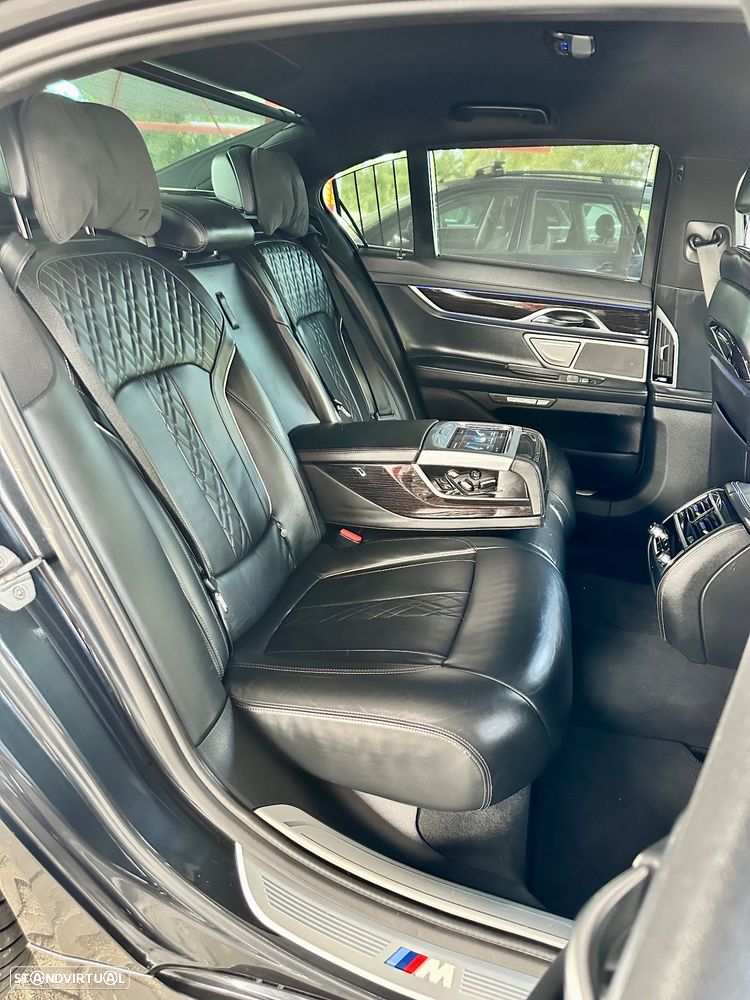 BMW 730 Ld Pack M - 13