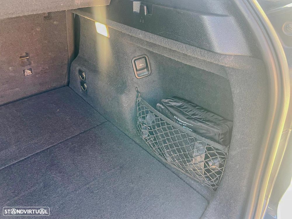 BMW X1 16 d sDrive Line Sport - 9