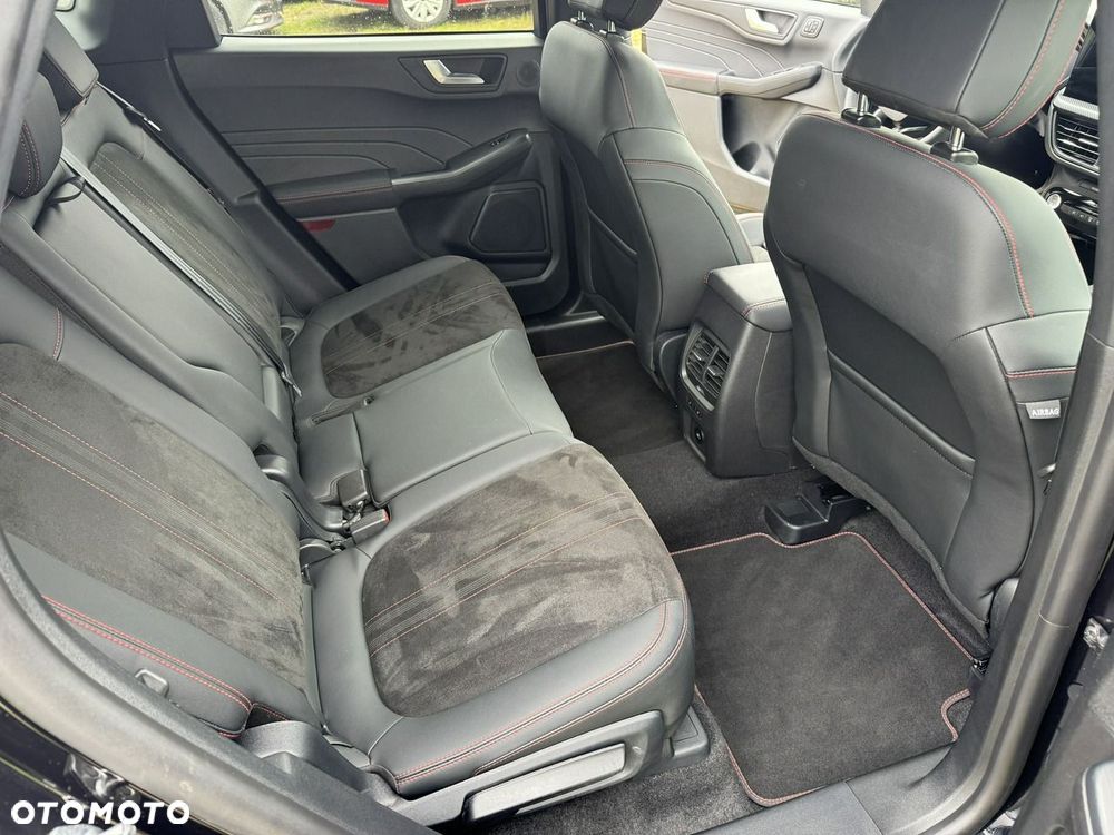 Ford Kuga - 10