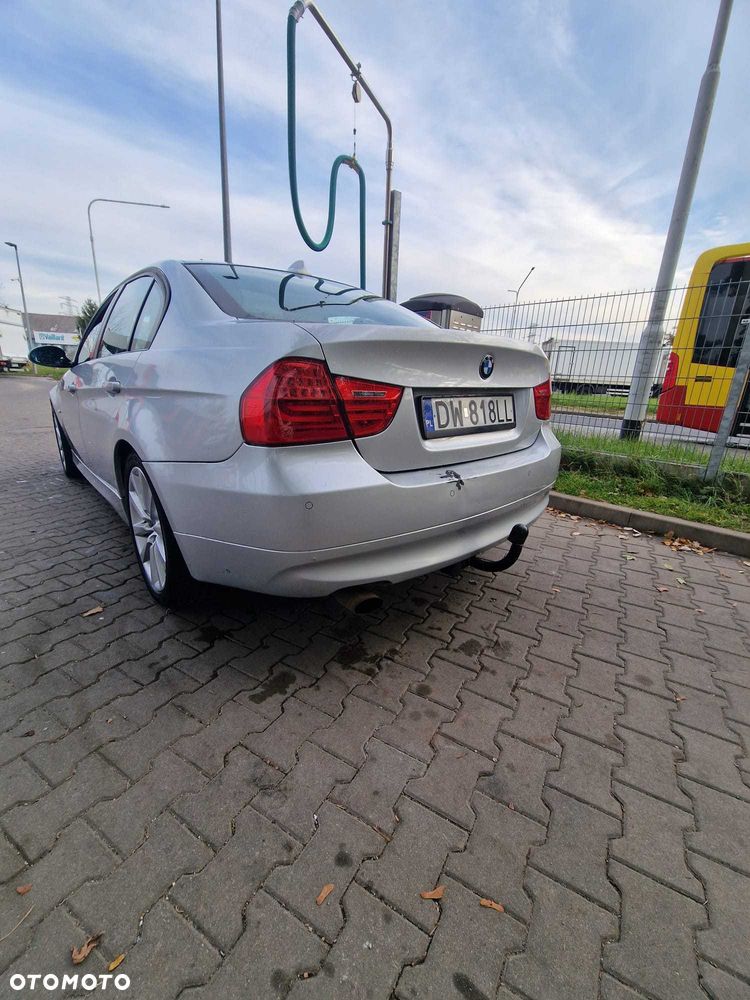 BMW E90
