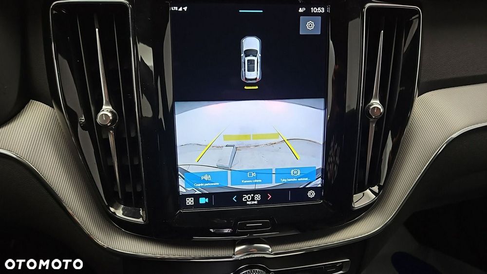 Volvo XC 60 B4 D Plus Dark - 22