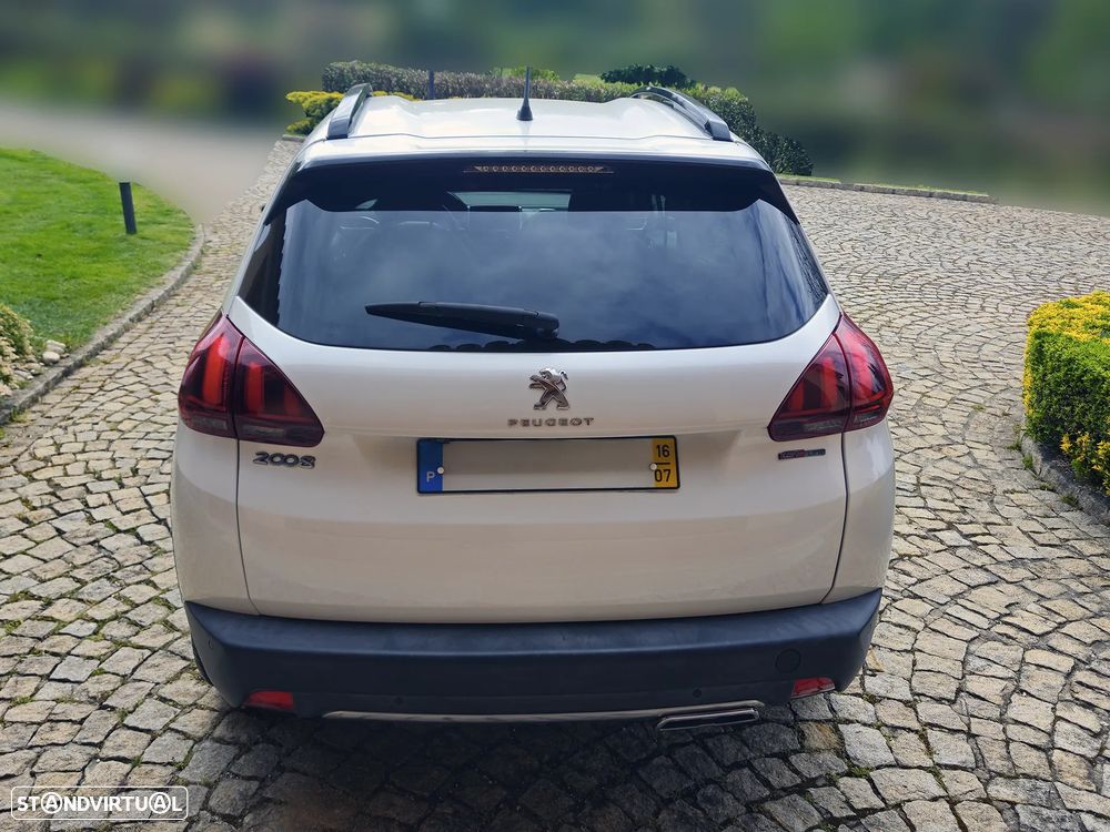 Peugeot 2008 1.2 PureTech GT Line EAT6 - 5