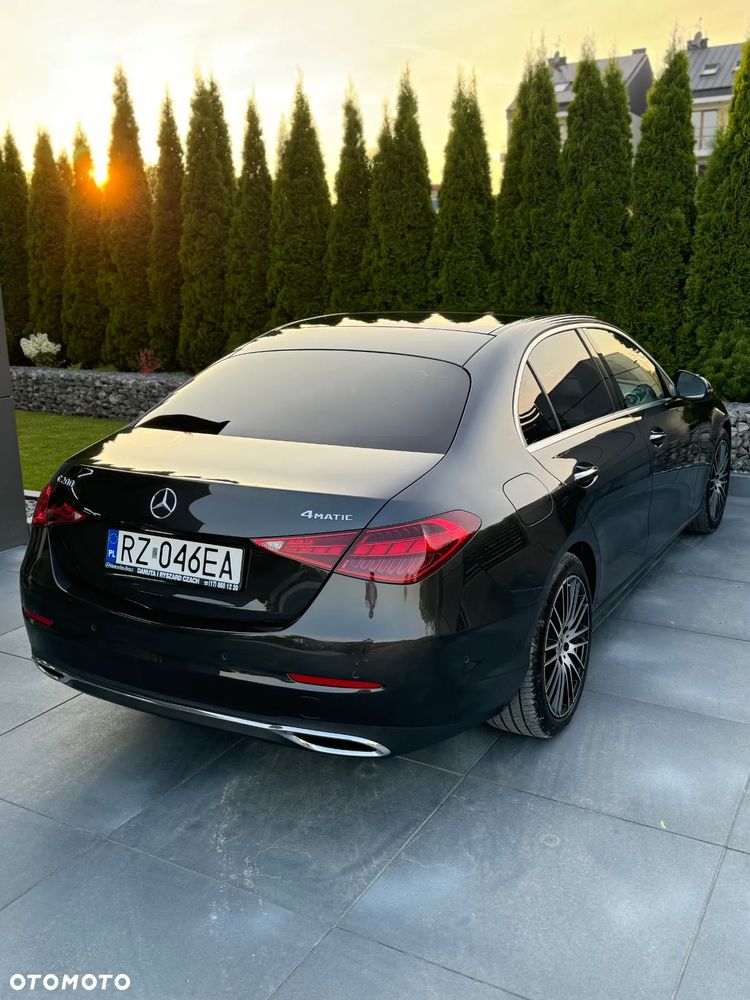 Mercedes-Benz Klasa C 200 4MATIC 9G-TRONIC - 24