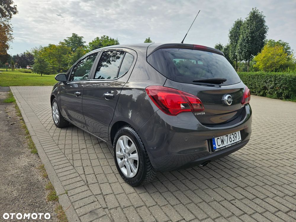 Opel Corsa 1.4 16V Cosmo - 4