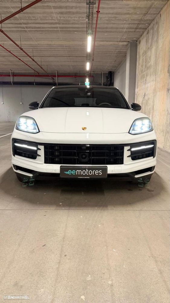 Porsche Cayenne Coupé E-Hybrid Black Edition - 7