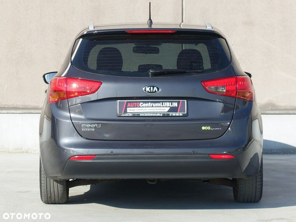 Kia Ceed - 9