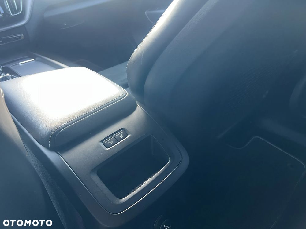 Volvo XC 60 T8 AWD Plug-In Hybrid Polestar Engineered - 18