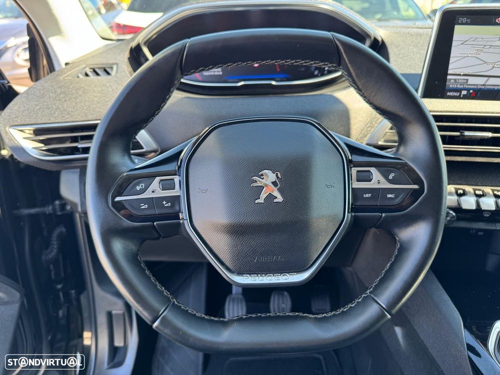 Peugeot 5008 1.5 BlueHDi Allure - 23