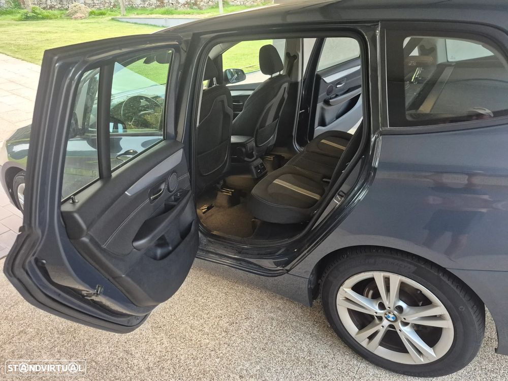 BMW 216 Gran Tourer d - 15