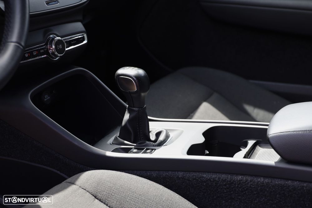 Volvo XC 40 1.5 T2 Momentum Core - 10