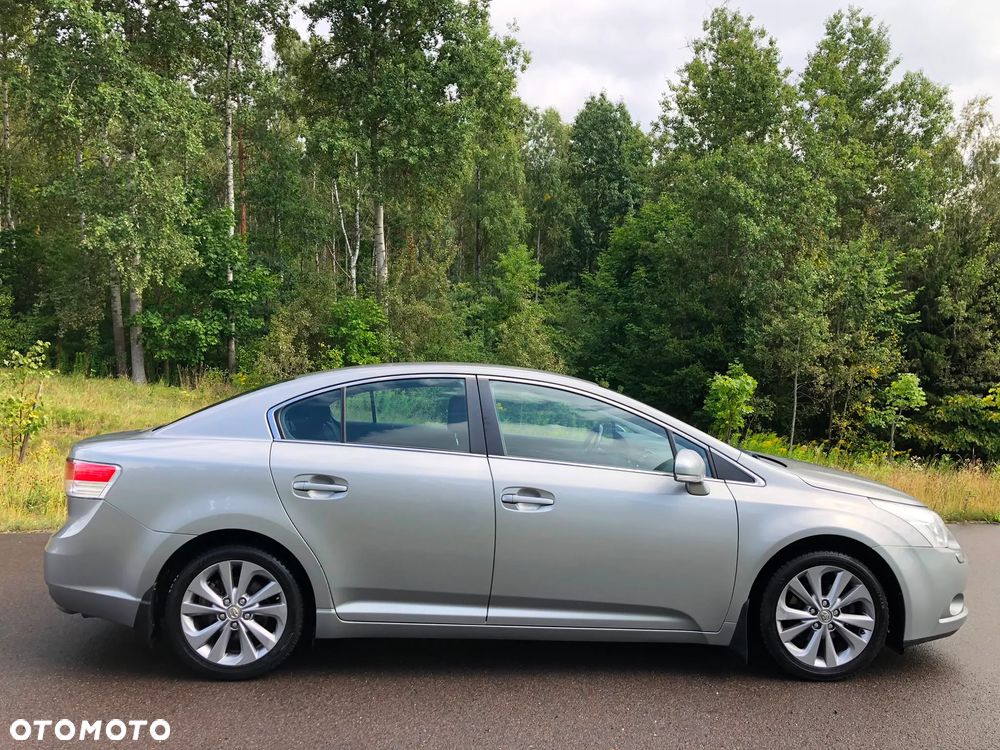Toyota Avensis 1.8 Active - 4