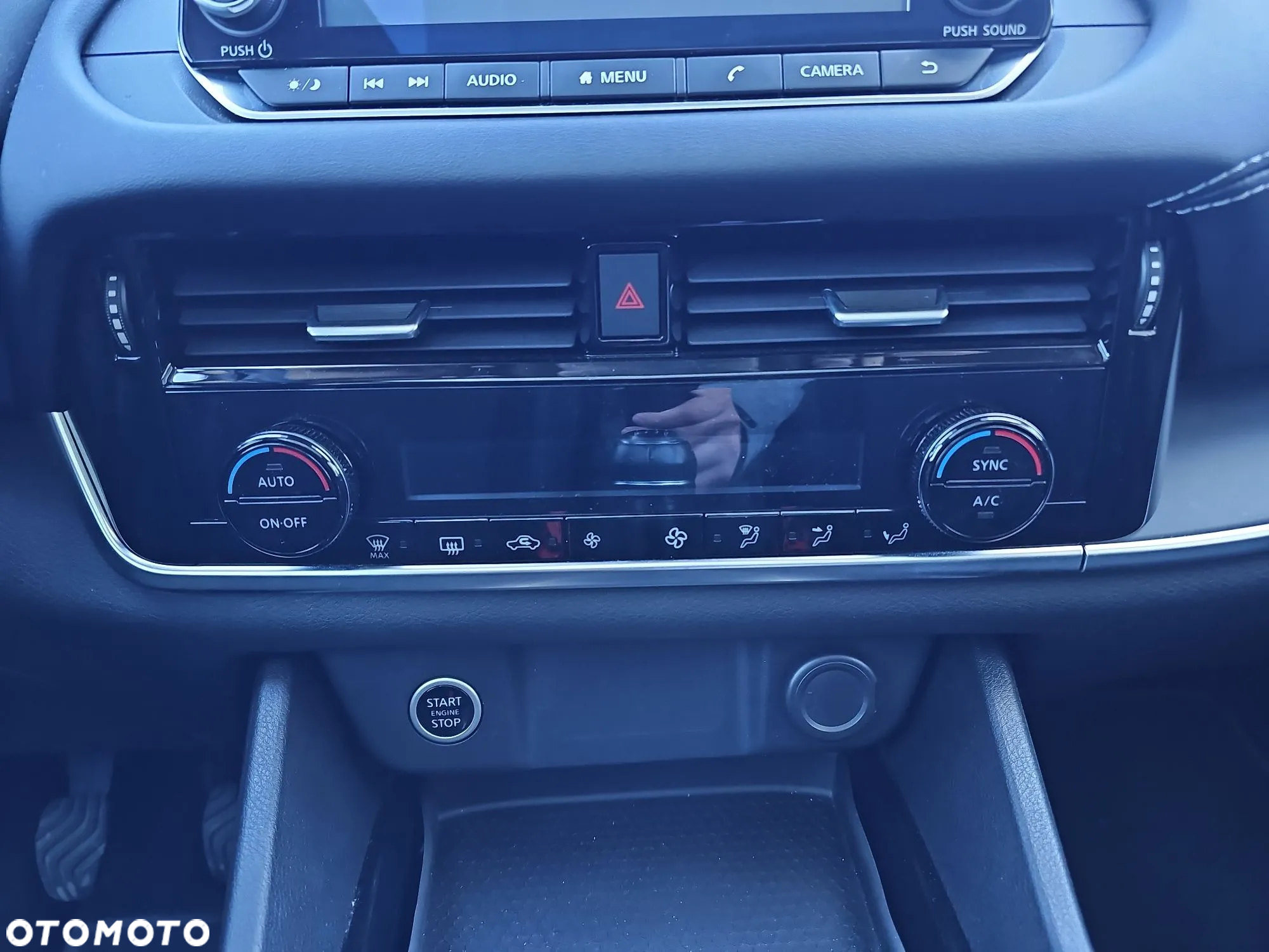 Nissan Qashqai 1.3 DIG-T mHEV N-Connecta - 27
