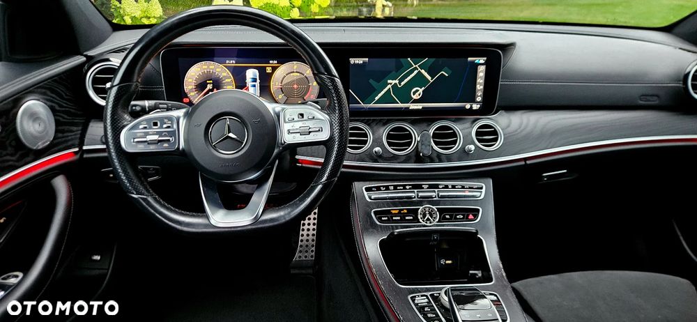 Mercedes-Benz Klasa E 300 d 9G-TRONIC - 10
