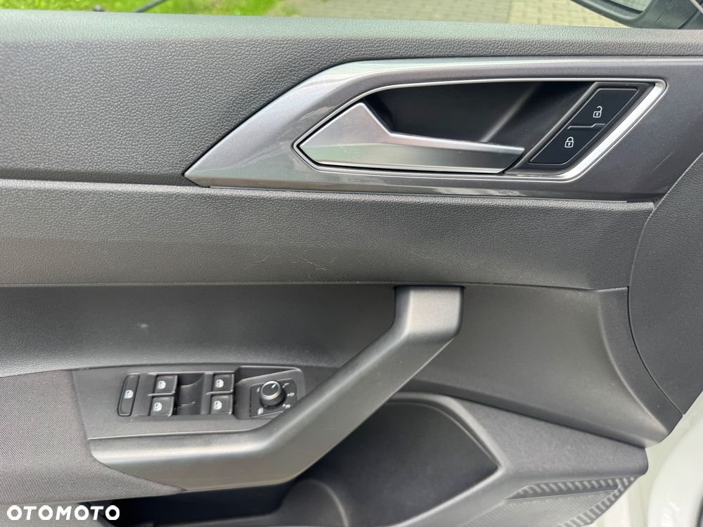 Volkswagen Polo 2.0 TSI OPF DSG GTI - 23