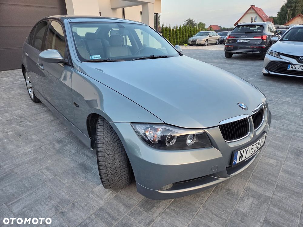 BMW Seria 3 318d DPF - 4